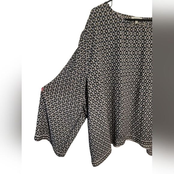 #80 Max Studio Drapey Flowy Loose Fit Womens Blouse, Plus Size 3X - Picture 4 of 11